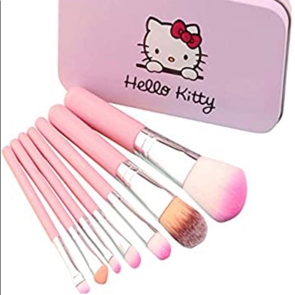 Hello Kitty 7 Piece Makeup Brush Set New - Picture 2 of 3